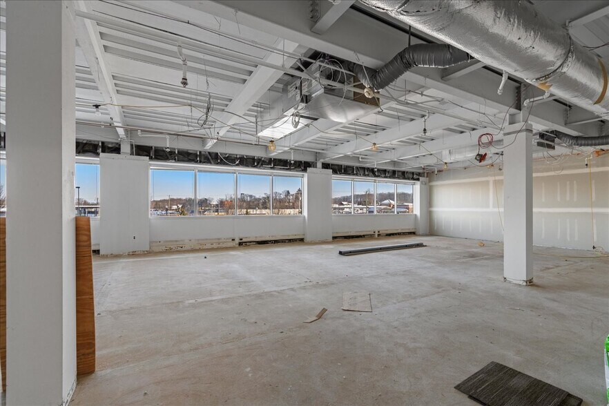 More Photos Of 4259 W Swamp Rd, Doylestown Office For Lease