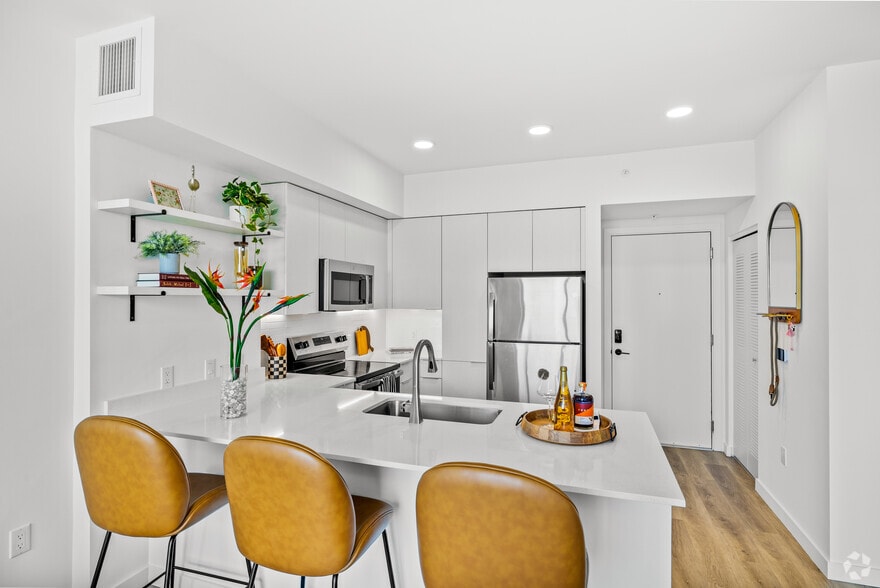 More Photos Of 2585 Spruce Ave, West Palm Beach Apartments For Lease