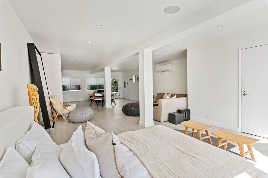 More Photos Of 1423 Abbot Kinney Blvd, Venice General Retail For Sale