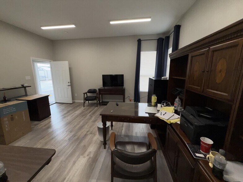 More Photos Of 4953 Big Lake, Lake Charles Office For Sale