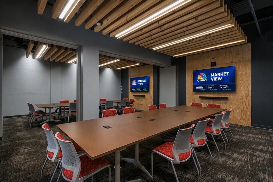 More Photos Of 50 Washington St, Norwalk Office For Lease