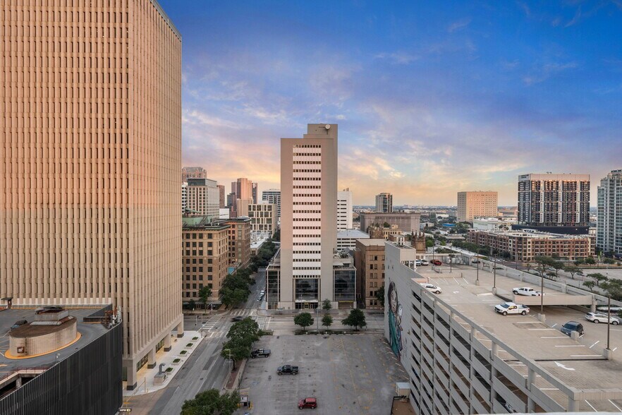 More Photos Of 1300 Main St, Houston Office For Lease