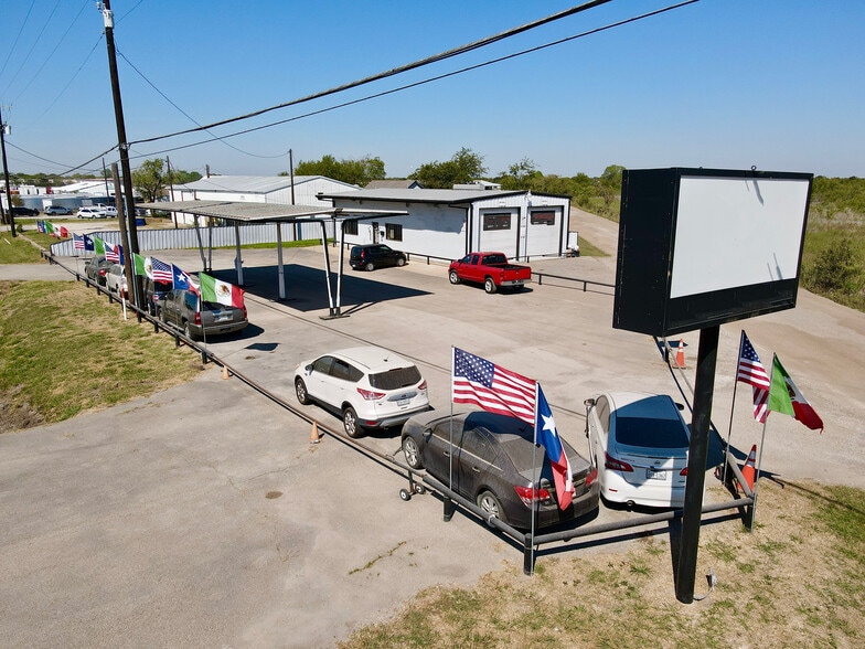 More Photos Of 3922 W US Highway 80, Terrell General Retail For Sale