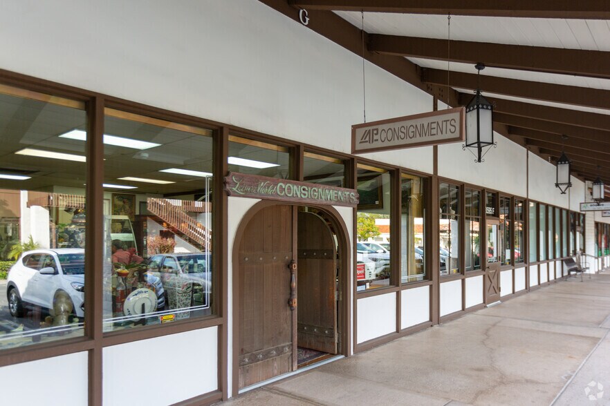 More Photos Of 23601 Moulton Pky, Laguna Hills Medical For Lease