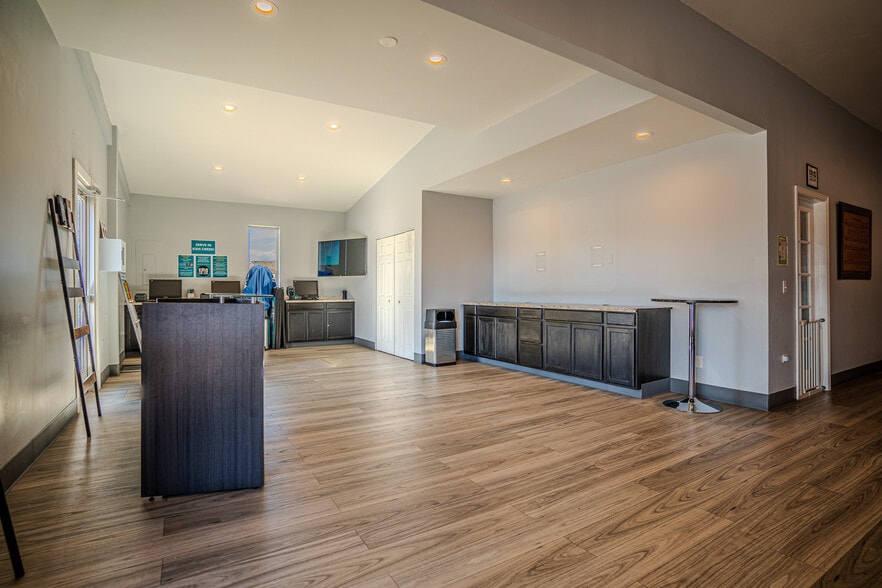 More Photos Of 7230 C & S Rd, Fountain Specialty For Sale