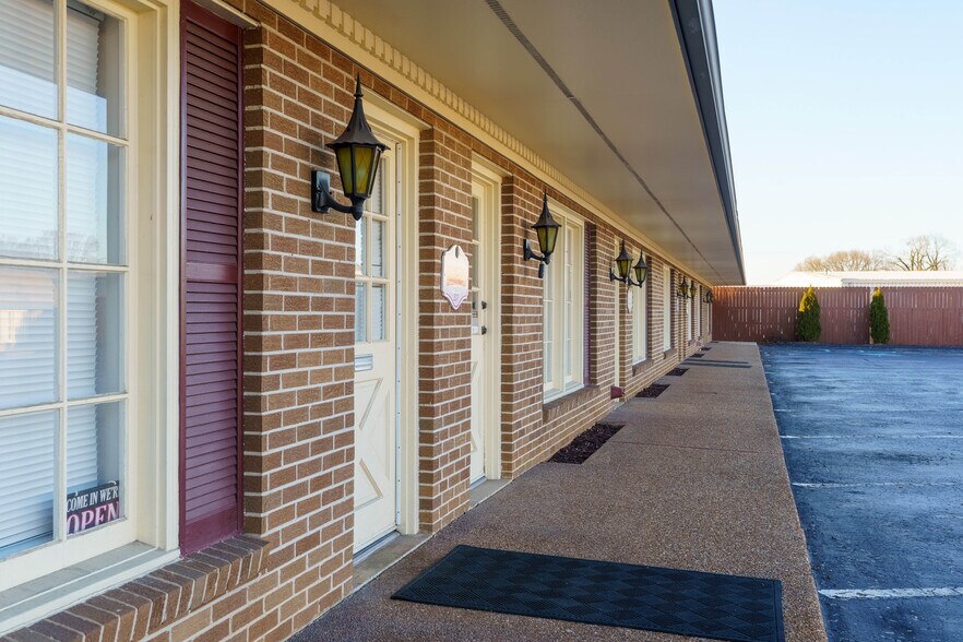 More Photos Of 5803-5805 Lee Hwy, Chattanooga Medical For Sale