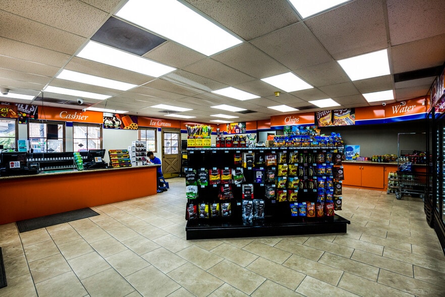 More Photos Of 555 W Bonita Ave, San Dimas Carwash For Sale