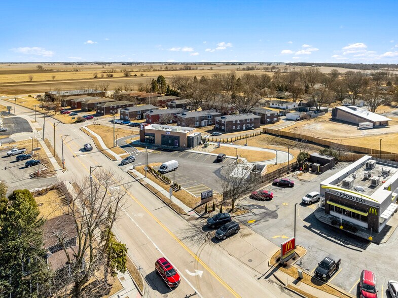 More Photos Of 720 E Main St, Genoa Fast Food For Sale