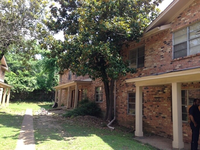 More Photos Of 3081 St. Charles Dr, Memphis Apartments For Sale