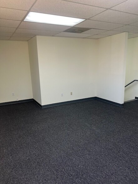 More Photos Of 10928 Weaver Ave, South El Monte Warehouse For Lease
