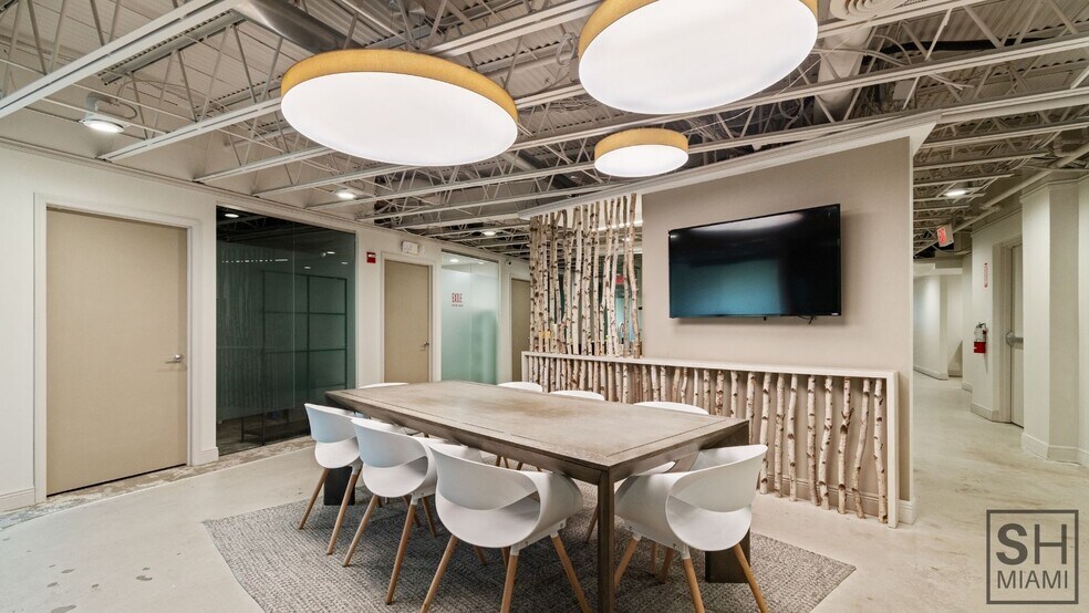 More Photos Of 820 W 41st St, Miami Beach Coworking Space