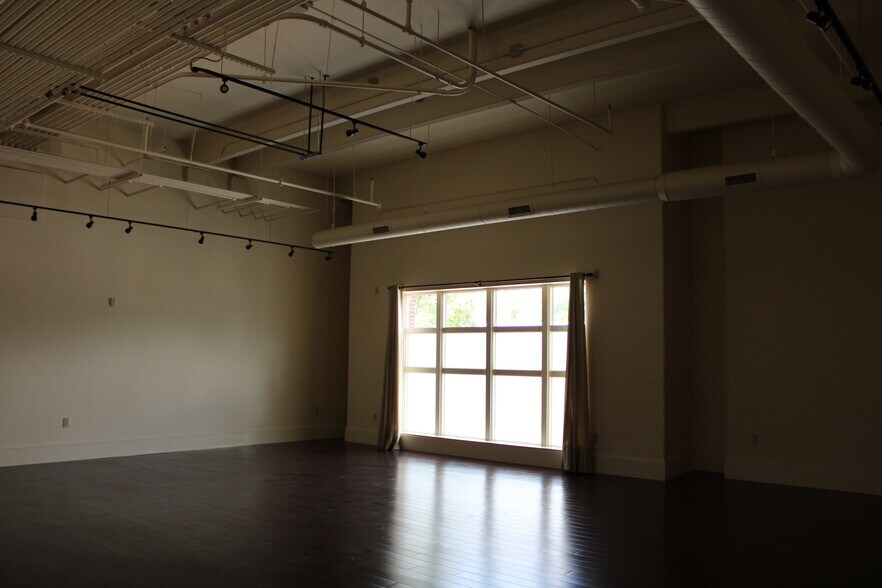 More Photos Of 29 W French Broad St, Brevard Apartments For Sale