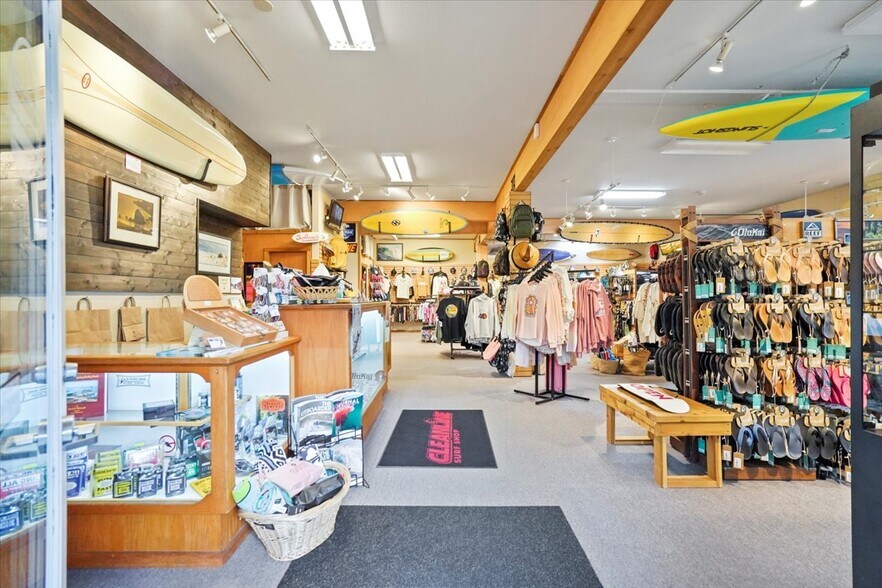 More Photos Of 171 Sunset Blvd, Cannon Beach Storefront Retail Residential For Sale