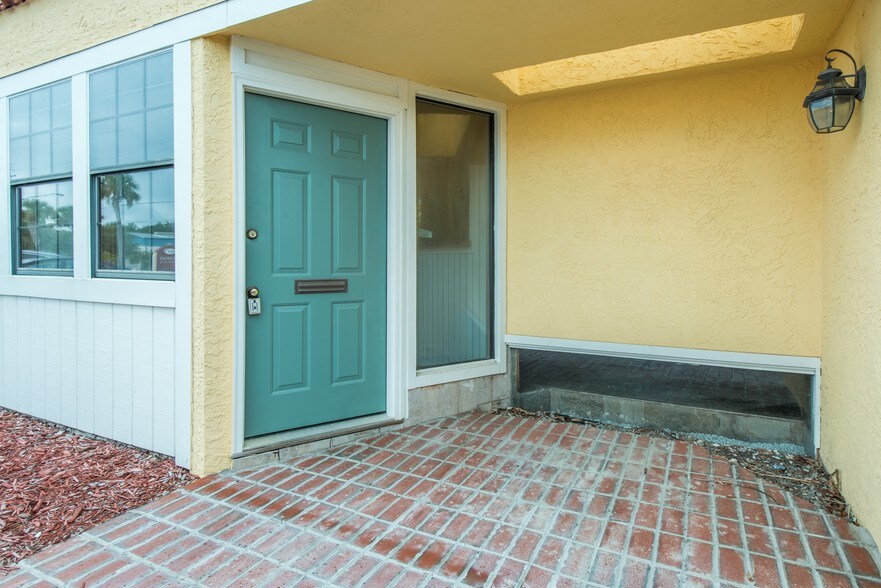 More Photos Of 415 Mountain Dr, Destin Storefront For Lease