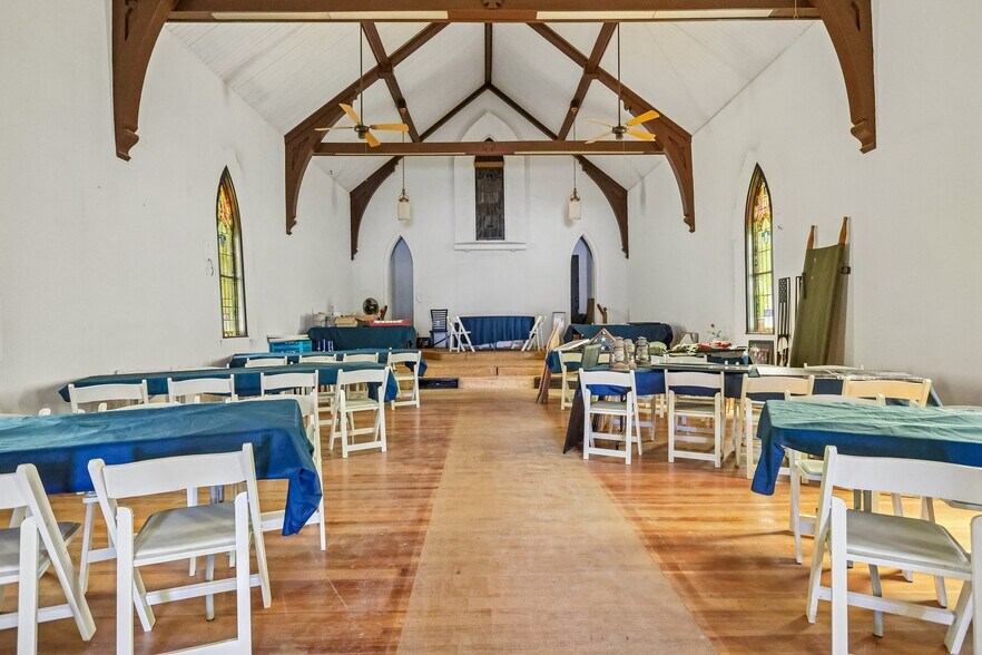 More Photos Of 206 W Spruce St, Gillespie Religious Facility For Sale