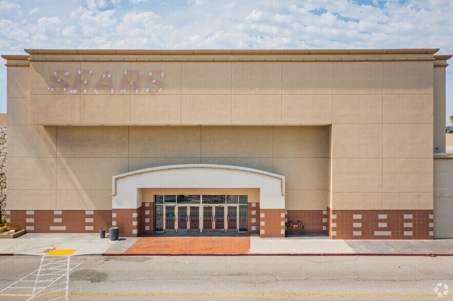 More Photos Of 21712 Hawthorne Blvd, Torrance General Retail For Lease