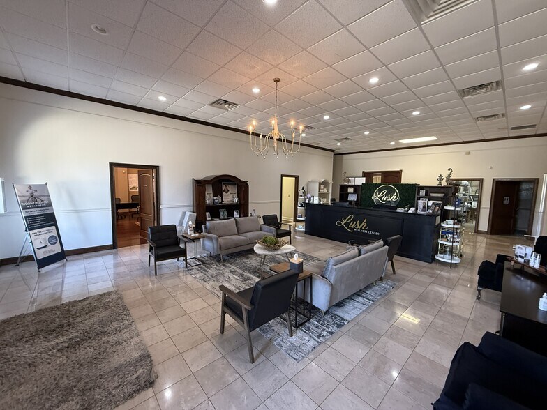 More Photos Of 4804 Highway 69 N, Northport Office For Lease
