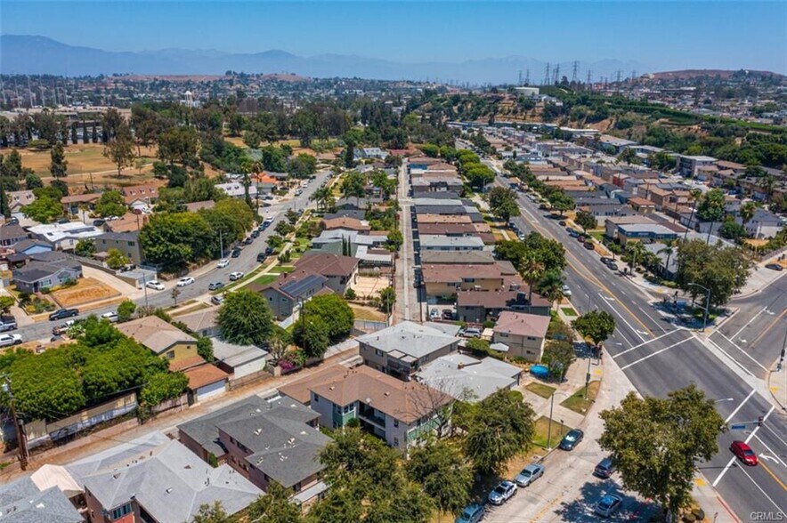 More Photos Of 2912 W Via Acosta, Montebello Apartments For Sale