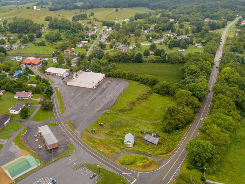More Photos Of 510 Glade st, Glade Spring Supermarket For Sale