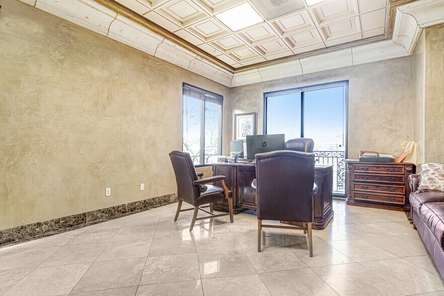 More Photos Of 28047 Dorothy Dr, Agoura Hills Office For Sale