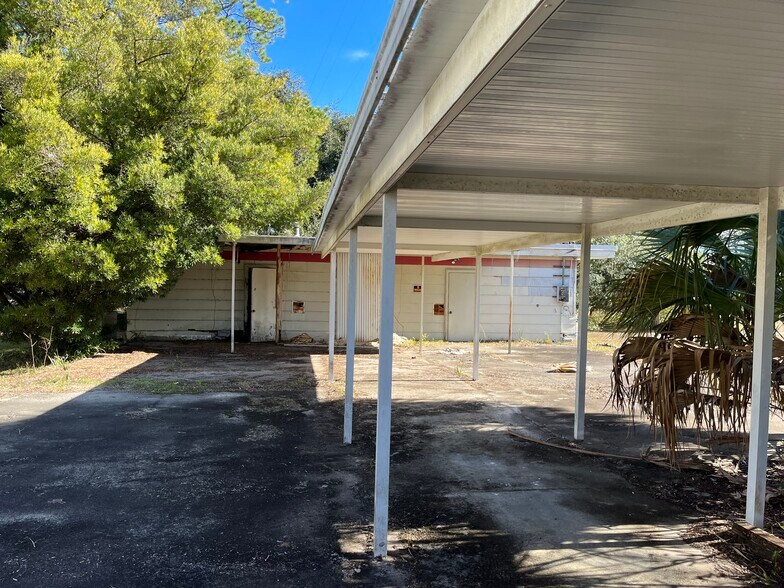 More Photos Of 407 E Ash St, Perry Medical For Sale