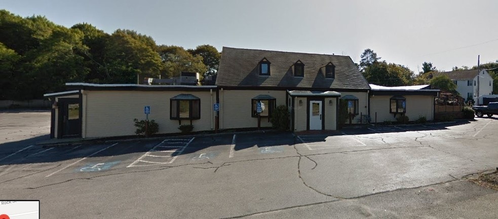 More Photos Of 769 Bedford St, Whitman Restaurant For Lease