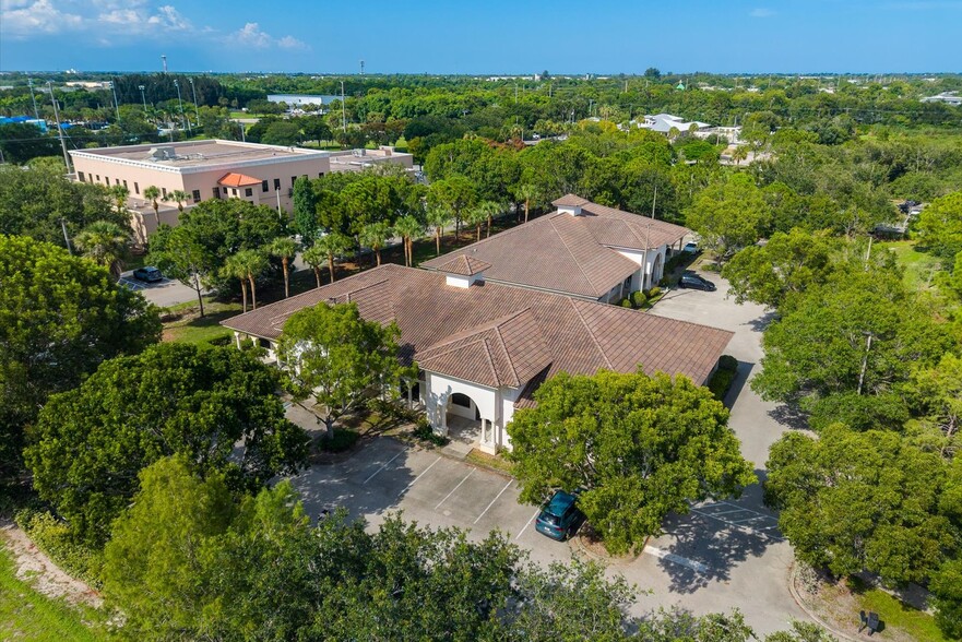 More Photos Of 3465 SE Willoughby Blvd, Stuart Office For Sale