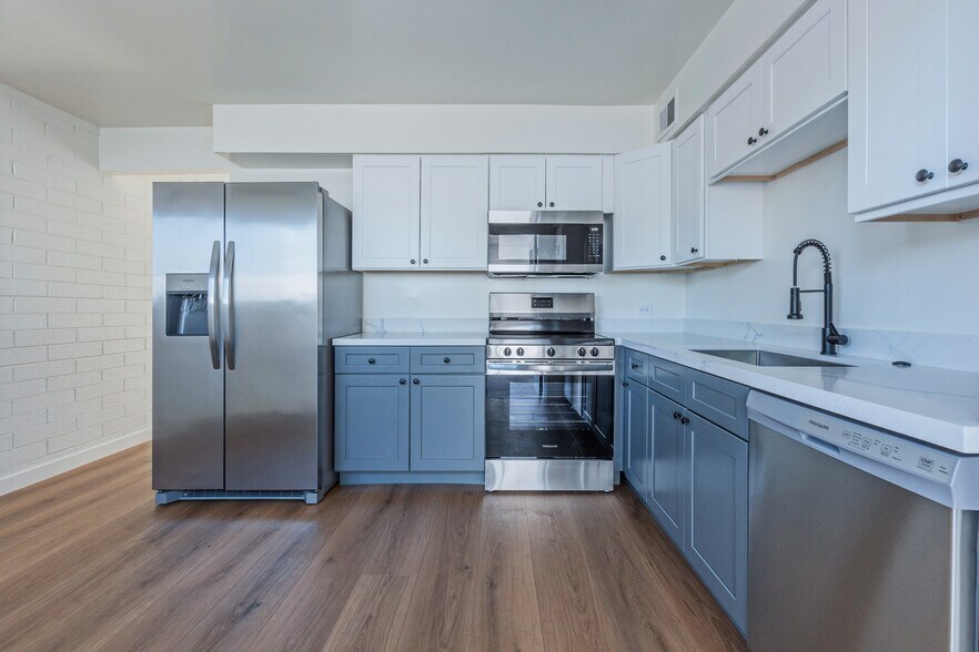 More Photos Of 3020 E Yale St, Phoenix Multifamily For Sale