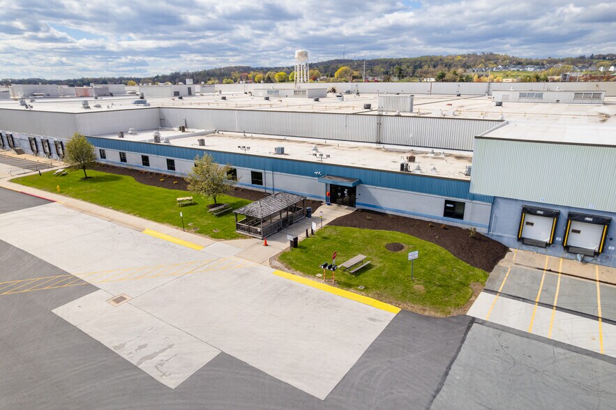 More Photos Of 301 Butterfly Commons Dr, York Manufacturing For Lease