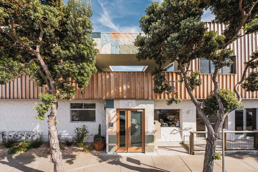 More Photos Of 2727 Roosevelt St, Carlsbad Office Residential For Sale