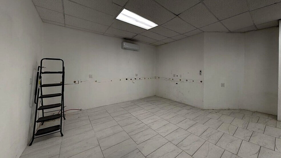 More Photos Of 85-89 Graham Ave, Brooklyn Apartments For Lease