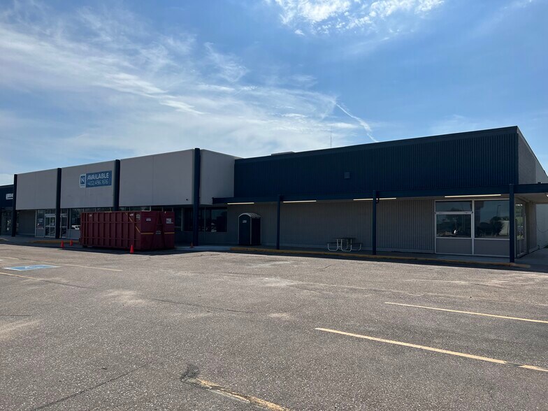 More Photos Of 630 S Lincoln Ave, York Unknown For Lease