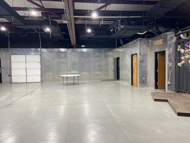 More Photos Of 131 Industrial Park Dr, Hollister General Retail For Lease