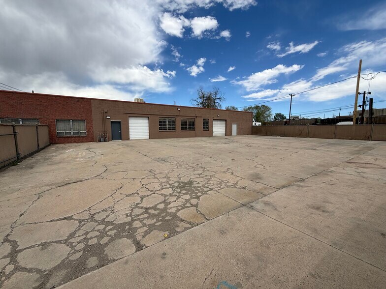 More Photos Of 1438 S Cherokee St, Denver Warehouse For Lease
