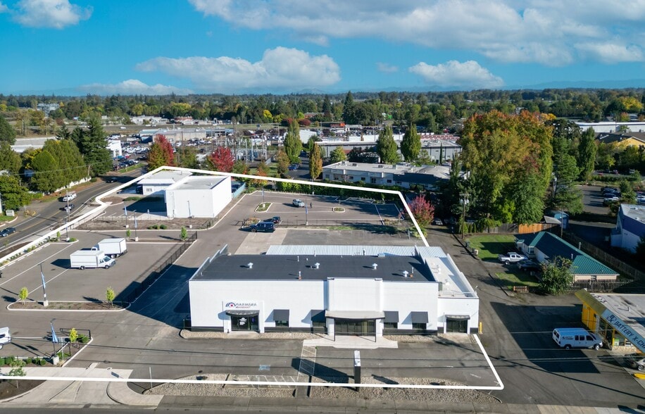 More Photos Of 1025 NW 9th St, Corvallis Office For Lease