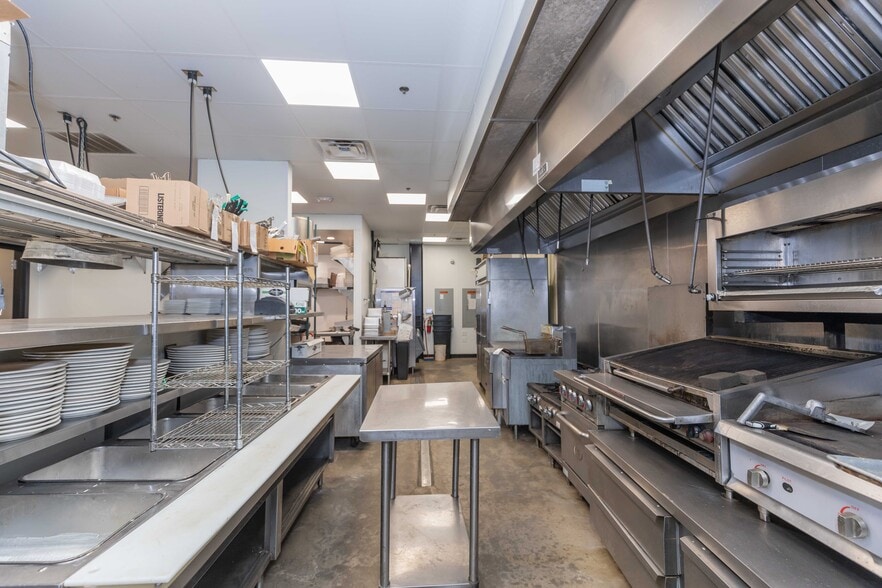 More Photos Of 600 S Buchanan St, Amarillo Storefront Retail Office For Lease