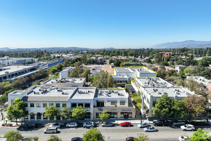 More Photos Of 450 W 2nd St, Claremont Movie Theatre For Sale