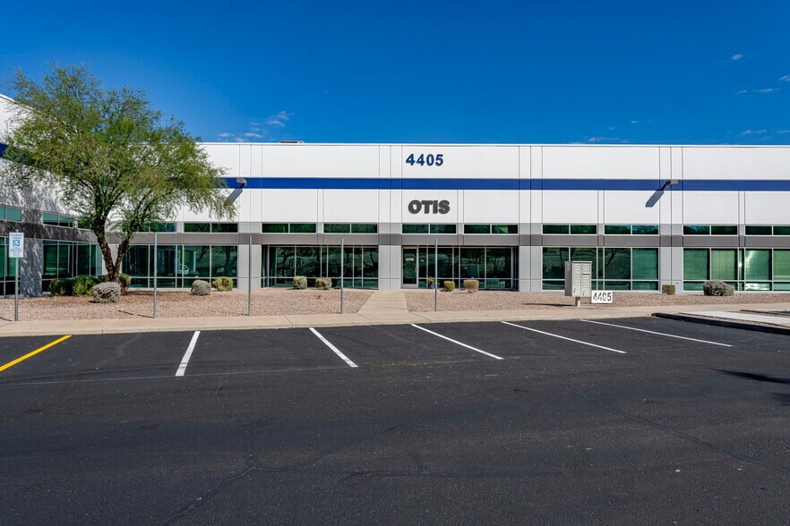 More Photos Of 4405 E Baseline Rd, Phoenix Distribution For Lease