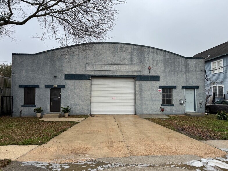 More Photos Of 316 S Bernadotte St, New Orleans Warehouse For Sale