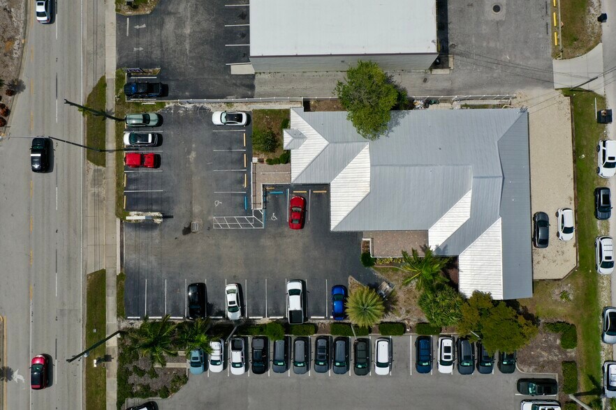 More Photos Of 1900 Tamiami Trl, Punta Gorda Office For Sale