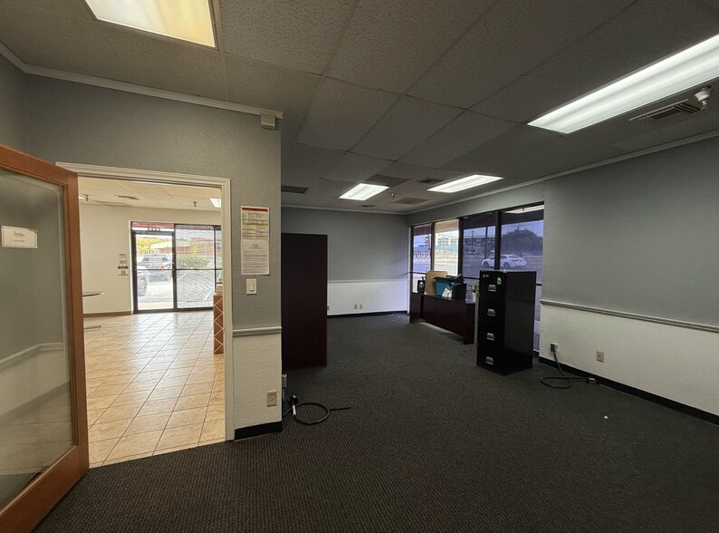 More Photos Of 109 Denson Dr W, Austin Light Distribution For Lease