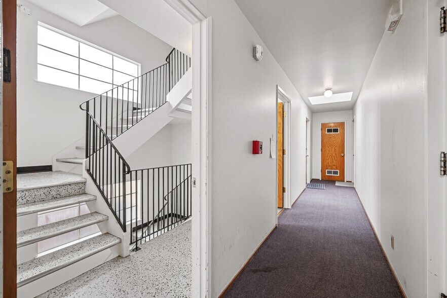 More Photos Of 237 Cumberland St, San Francisco Multifamily For Sale