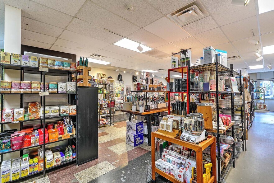 More Photos Of 50 Glendale Ave, Providence Storefront For Sale