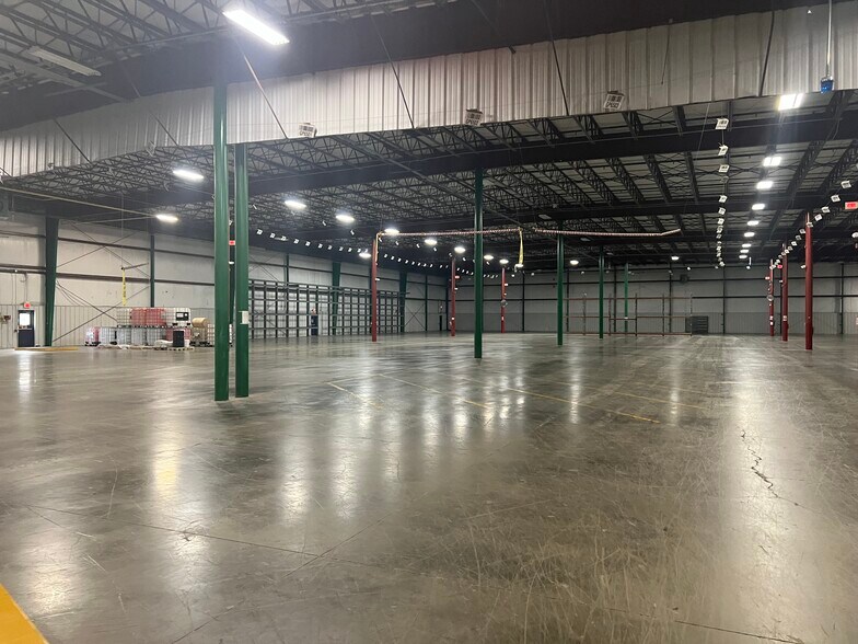 More Photos Of 72 County Route 53, Greenwich Manufacturing For Lease