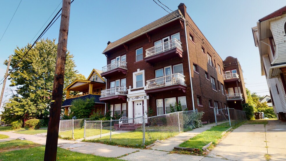 More Photos Of 881 Eddy Rd, Cleveland Apartments For Sale