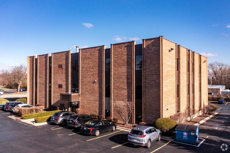 Primary Photo Of 3033 Ogden Ave, Lisle Medical For Lease