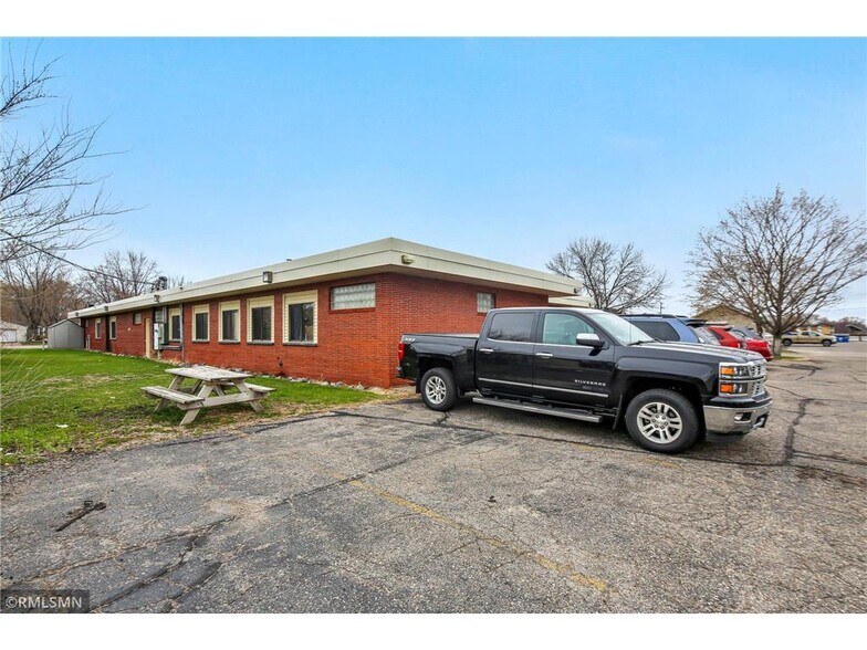 More Photos Of 37 28th Ave N, Saint Cloud Office Residential For Sale