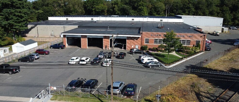 More Photos Of 180 Goodwin St, East Hartford Warehouse For Lease