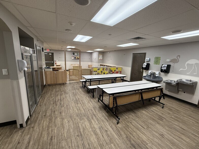 More Photos Of 5211 13th St, Lubbock Daycare Center For Sale