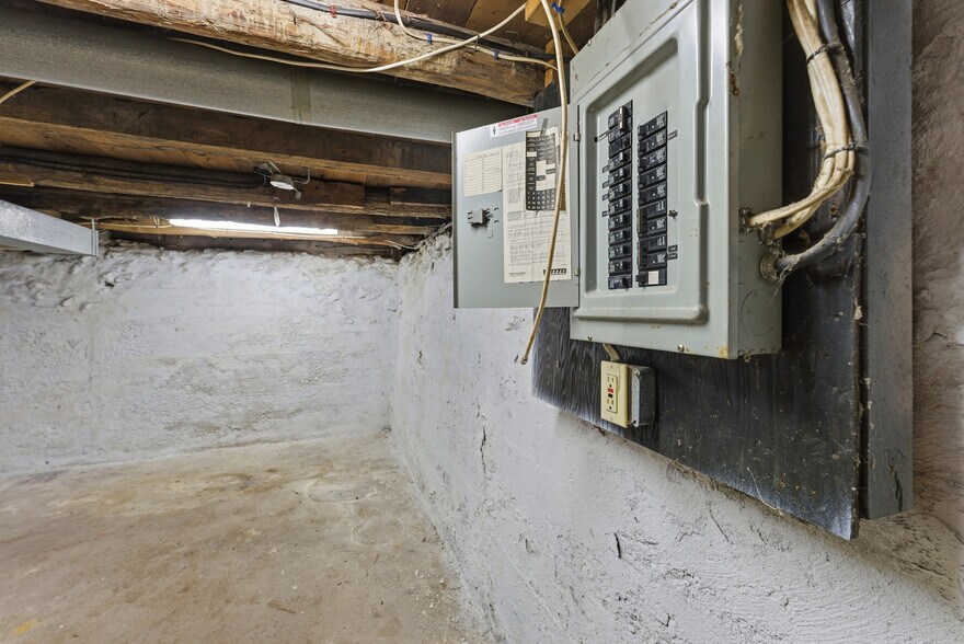 More Photos Of 285-289 East St, Ludlow Apartments For Sale